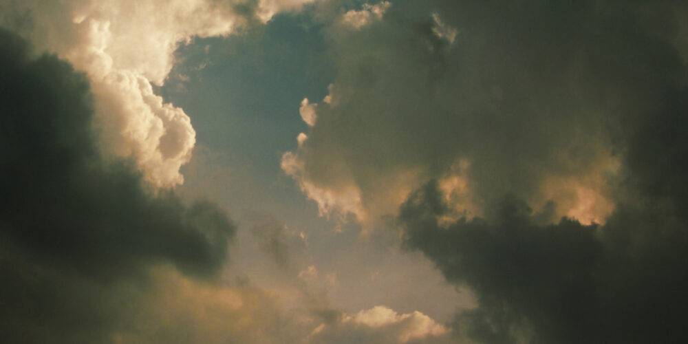 Onweersdreiging op het wad